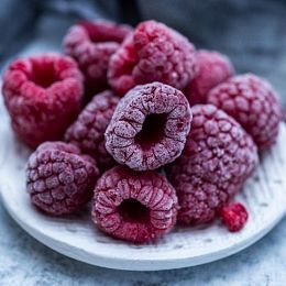 Малина свежемороженая